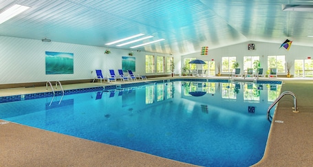 Indoor pool, pool loungers. The Even'tide