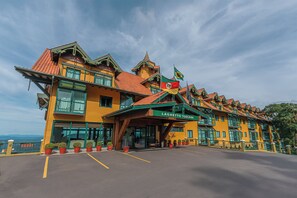 施設の正面