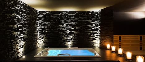 Sauna, hot tub, body treatments, hydrotherapy, body wraps, body scrubs