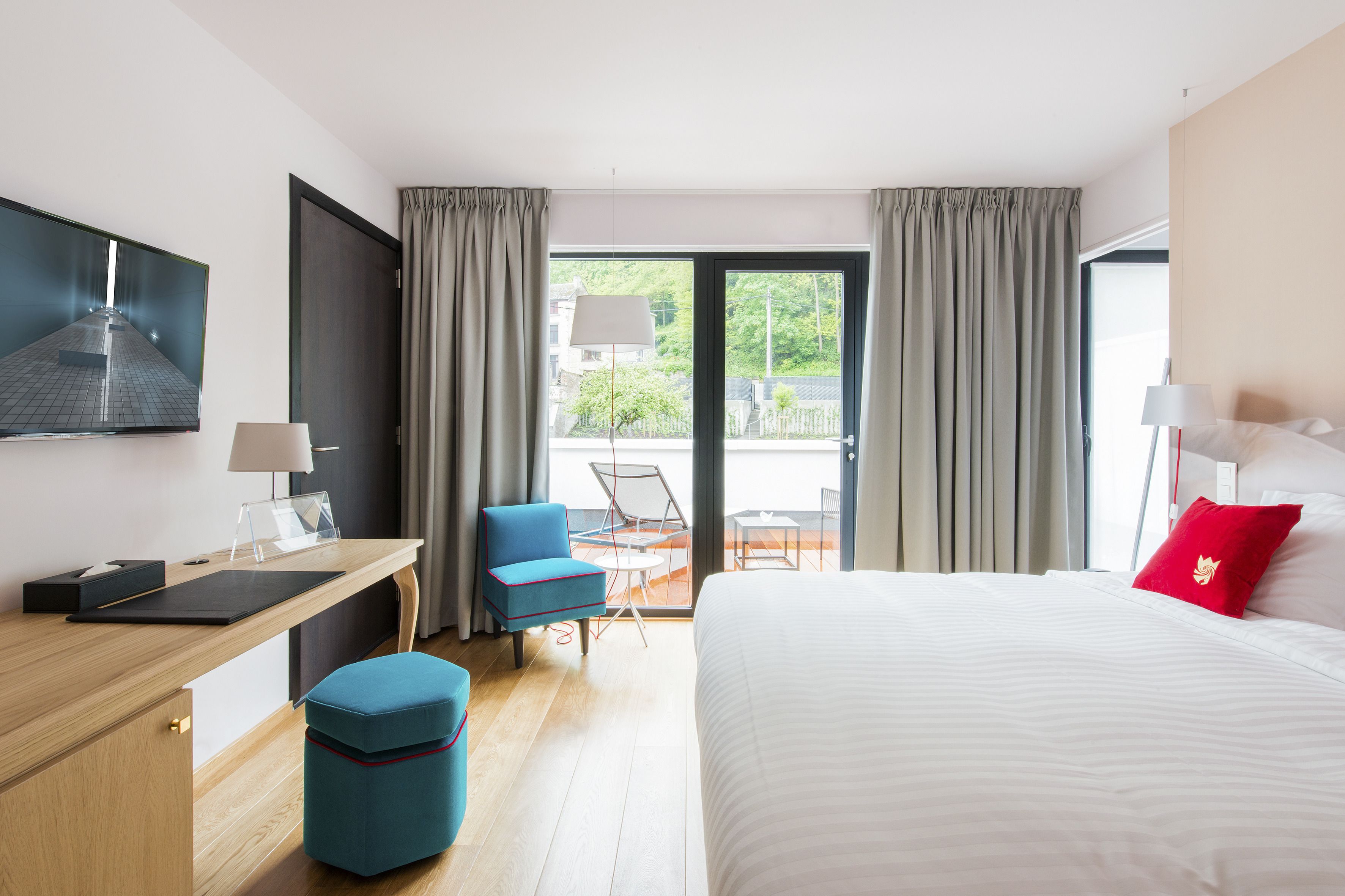 Superior Room (Garden side) | Premium bedding, down duvets, minibar, in-room safe