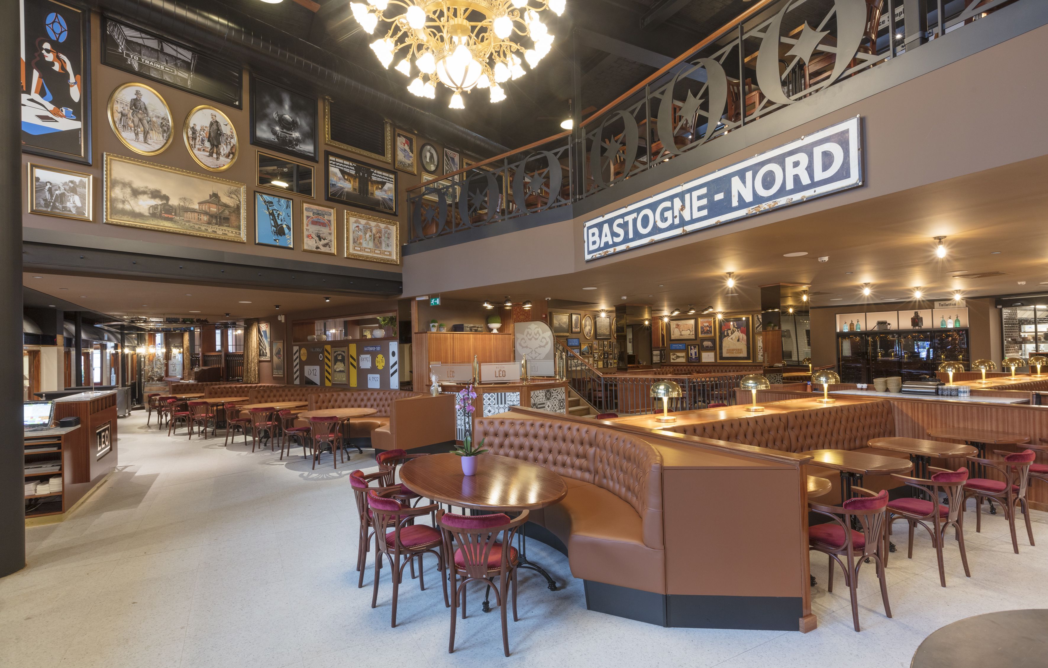 2 restaurants, breakfast, lunch, dinner served; modern european cuisine