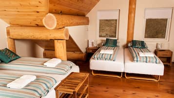 Decoración personalizada, muebles diferentes y ropa de cama
