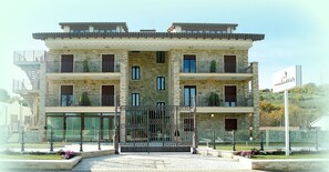 Exterior - Halanus Hotel & Resort (Alanno)