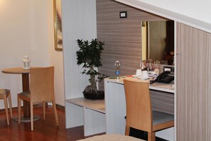 Suite | Select Comfort beds, minibar, in-room safe, individually decorated - Halanus Hotel & Resort (Alanno)