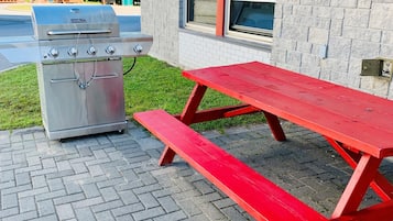 Grill-/Picknickplatz