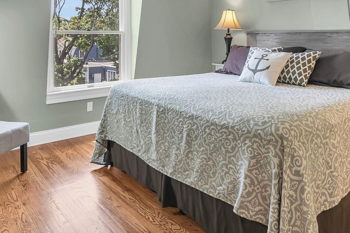 Klassieke tweepersoonskamer, 1 kingsize bed | Een kluis op de kamer, individueel gedecoreerd, individueel gemeubileerd