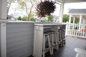 Outdoor dining - Tandem Bike Inn (Belmar)