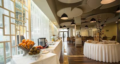 Huatian Chinagora Hotel
