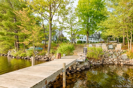 Jardines del alojamiento. Follansbee Inn