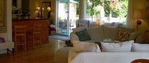 Interior - Salmonberry Inn & Beach House (Lincoln City)
