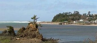 새먼베리 인 앤드 비치 하우스