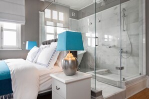 Apartment, 1 Bedroom, Terrace, Sea View | Bathroom | Free toiletries, hair dryer, slippers, towels - Balkon Residence (Istanbul)