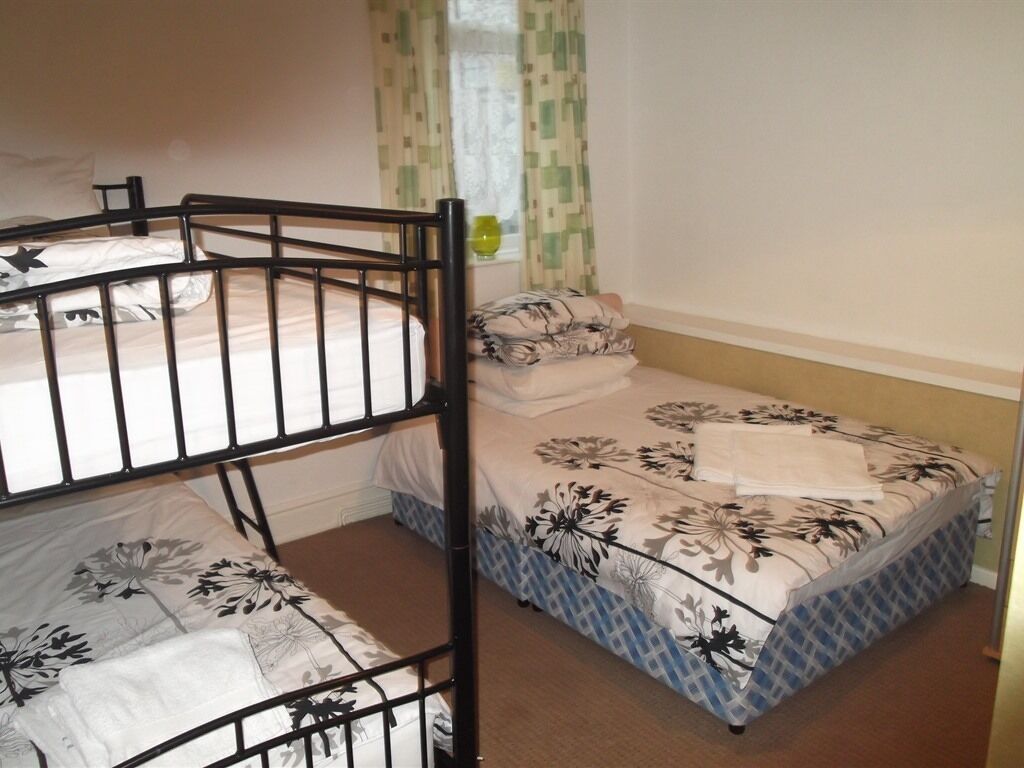 suite, ensuite ((sleeps 4 people)) | 1 bedroom