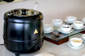 Daily continental breakfast for a fee - Boracay Uptown (Boracay Island)