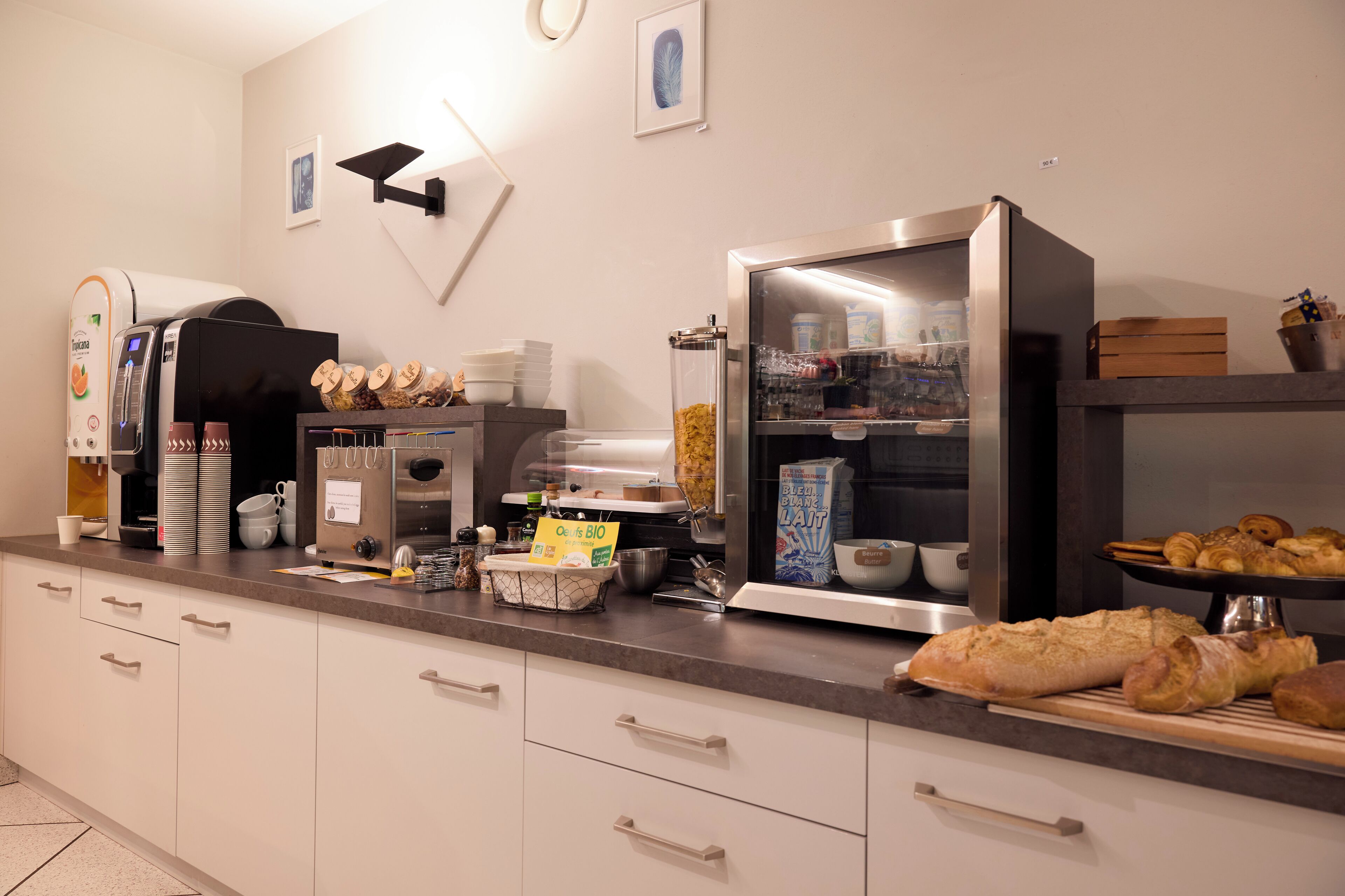 Daily buffet breakfast (EUR 12 per person)