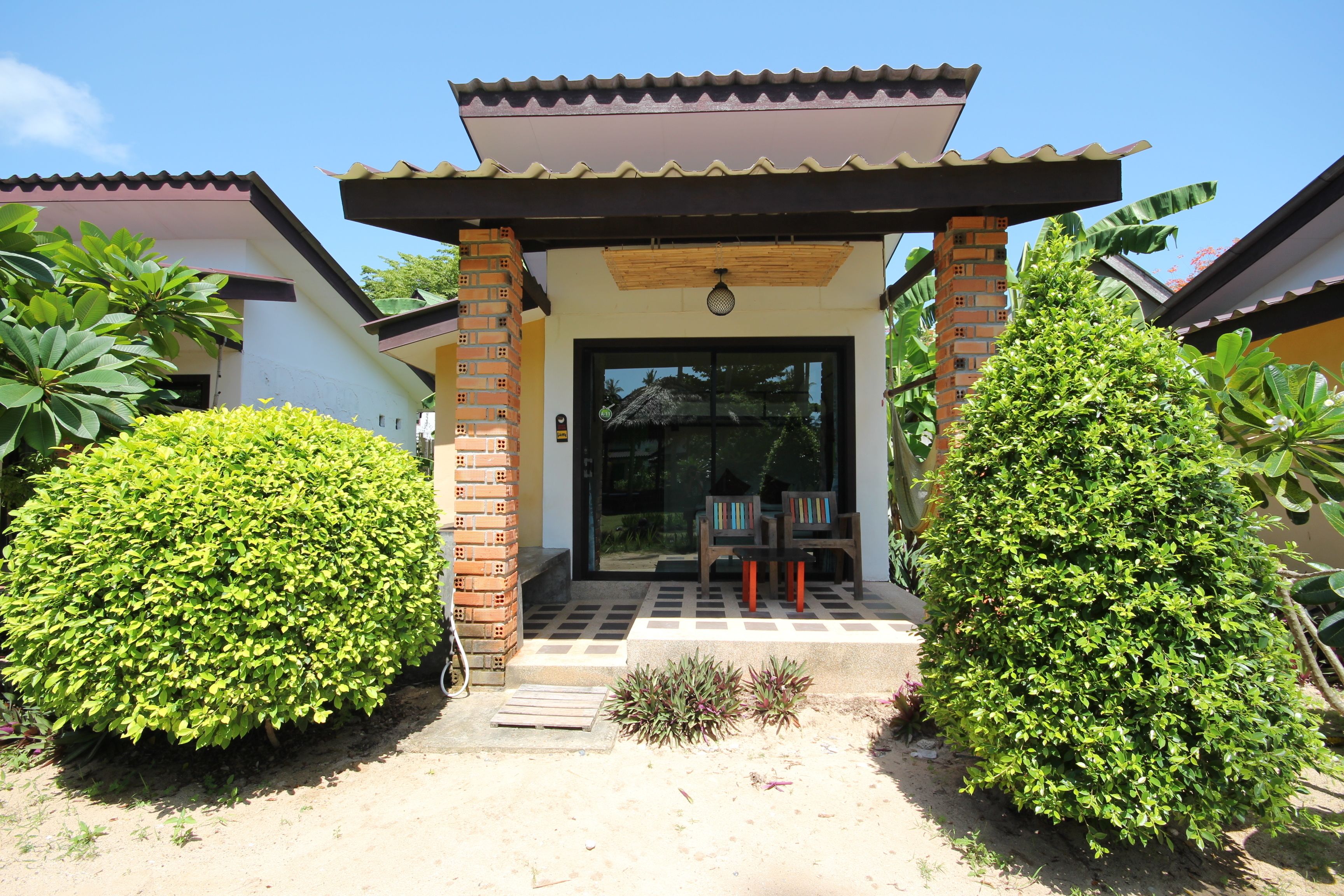 eco value bungalow | balcony