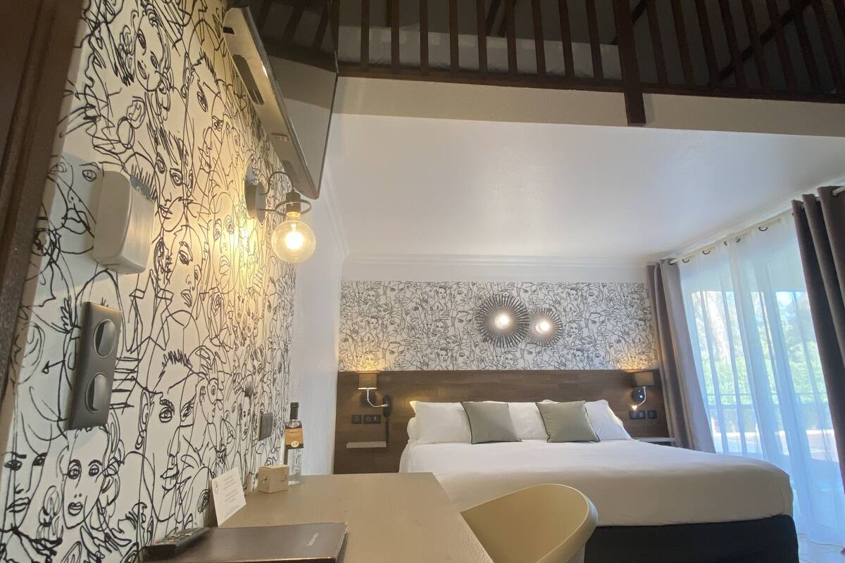 1 bedroom, minibar, in-room safe, blackout curtains