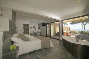 Suite Elizabeth, terrasse privée et Jacuzzi, vue mer