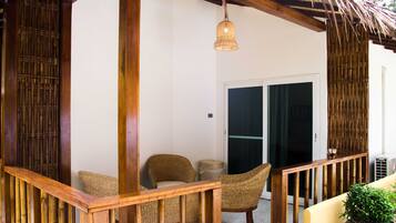 Executive Suite, 1 Bedroom, Accessible, Refrigerator | Terrace/patio