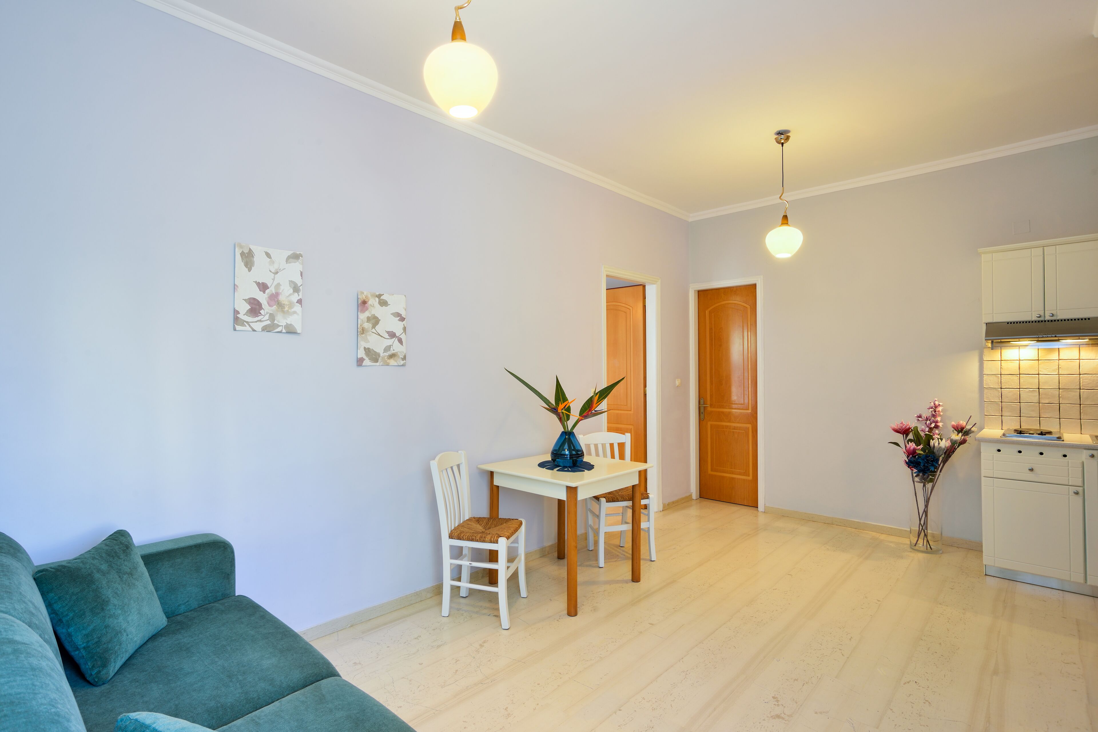 apartment, 1 bedroom | living area | tv