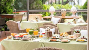 Free daily local cuisine breakfast