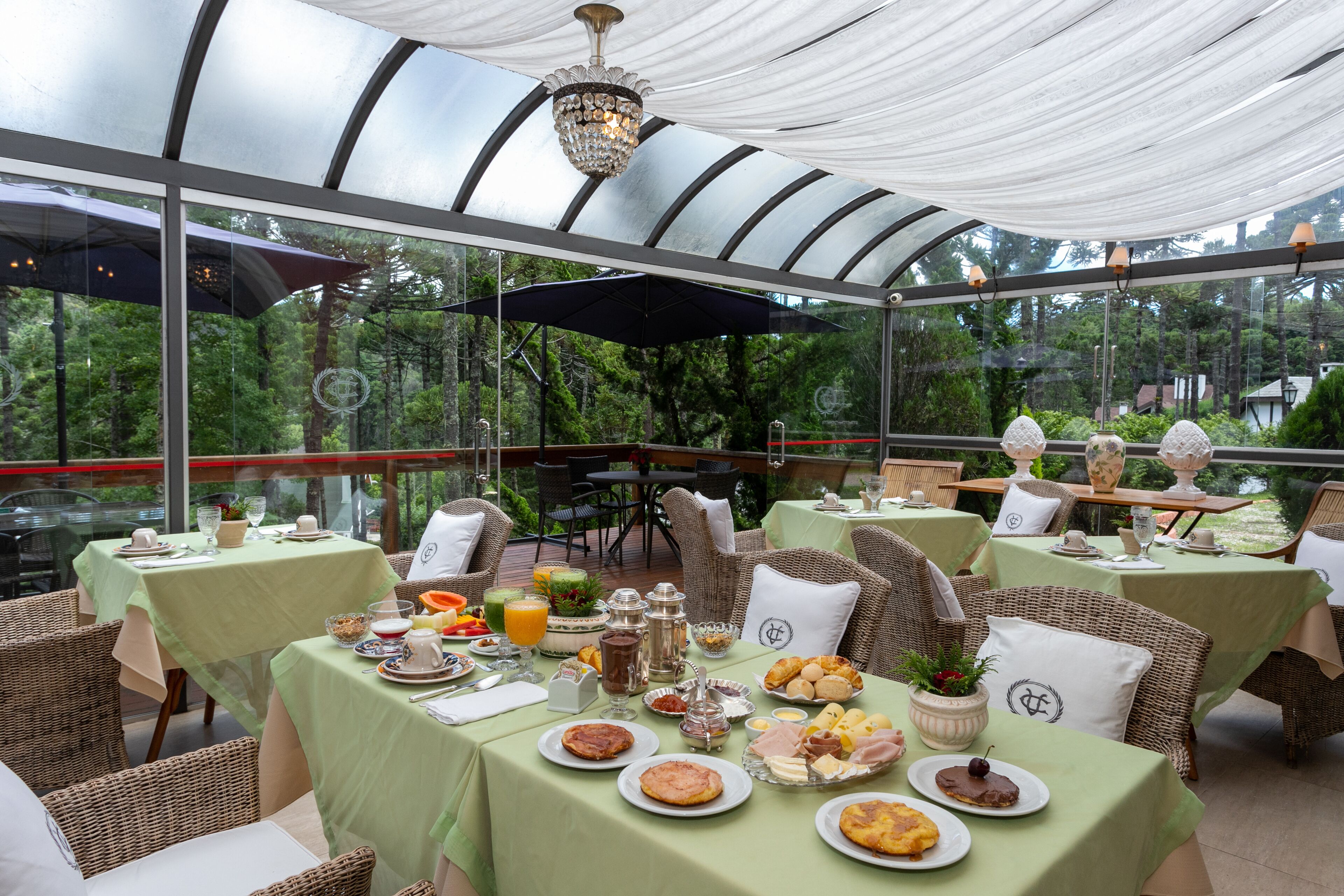 Free daily local cuisine breakfast 