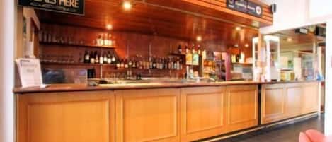 2 bars/lounges, sports bar