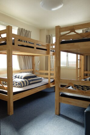 In-room safe, bed sheets - K's House Hakuba Alps - Hostel (Hakuba)