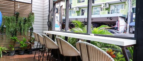 Coin salon dans le hall