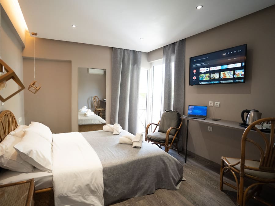 Standard Room | Minibar, desk, laptop workspace, free WiFi