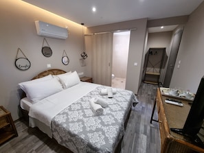 Economy Room, Semi Basement | Minibar, desk, laptop workspace, free WiFi - Parthenis Riviera Hotel (Vari-Voula-Vouliagmeni)