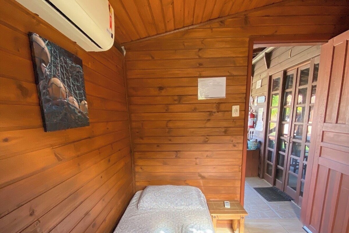 Standard Quadruple Room, Patio, Garden View | Minibar, WiFi (free), bed sheets