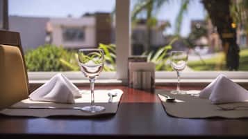 Breakfast and dinner served