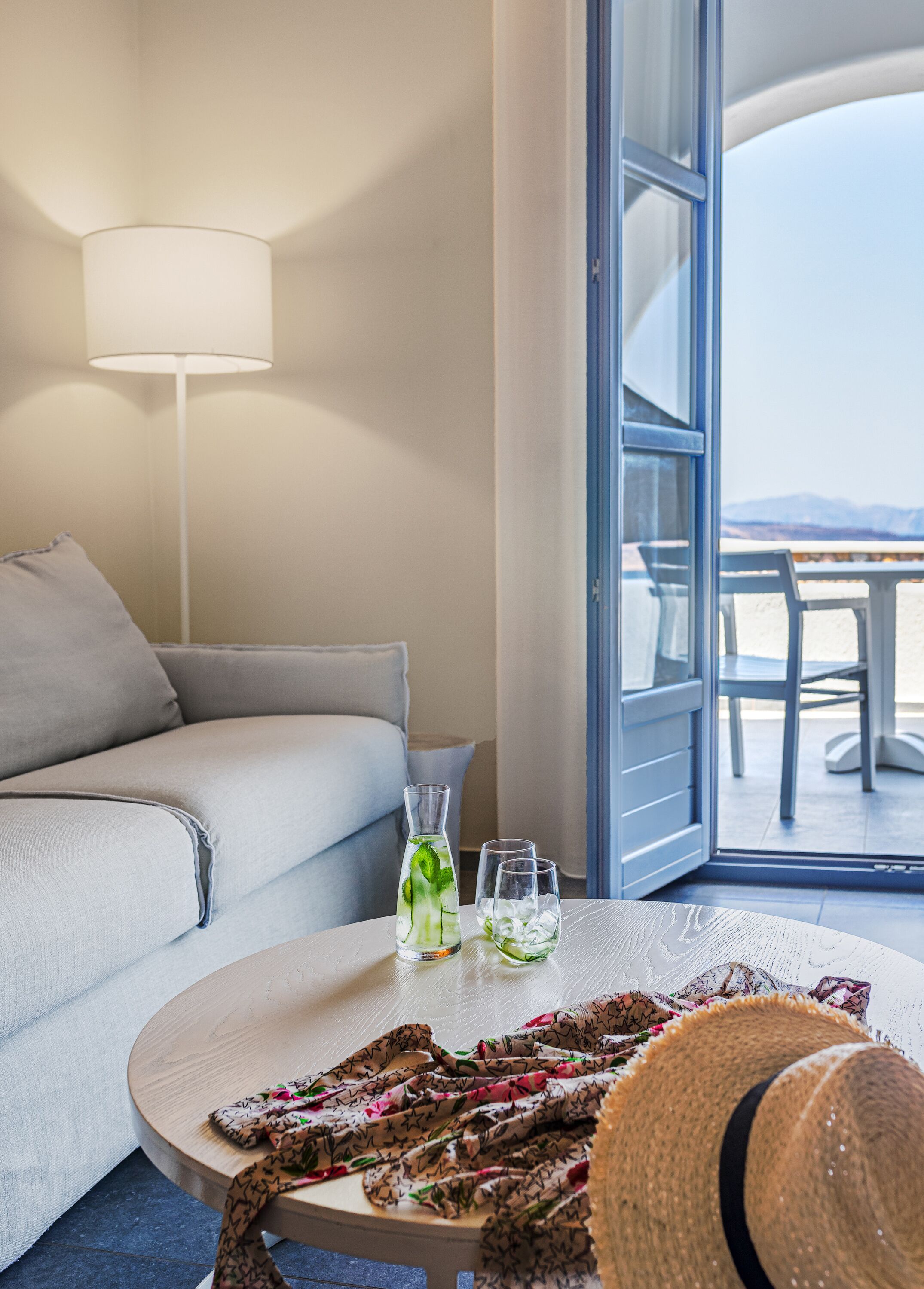 Loft Suite with Plunge Pool | Seprai antialergi, minibar, brankas, dan didekorasi berbeda-beda