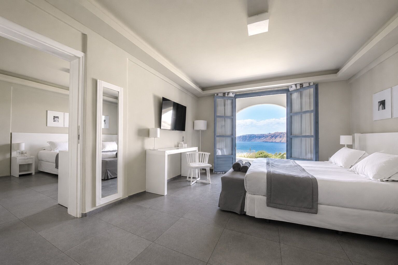 Two-Bedroom Suite  Hot Tub (Caldera View) | Premium bedding, minibar, in-room safe, individually decorated
