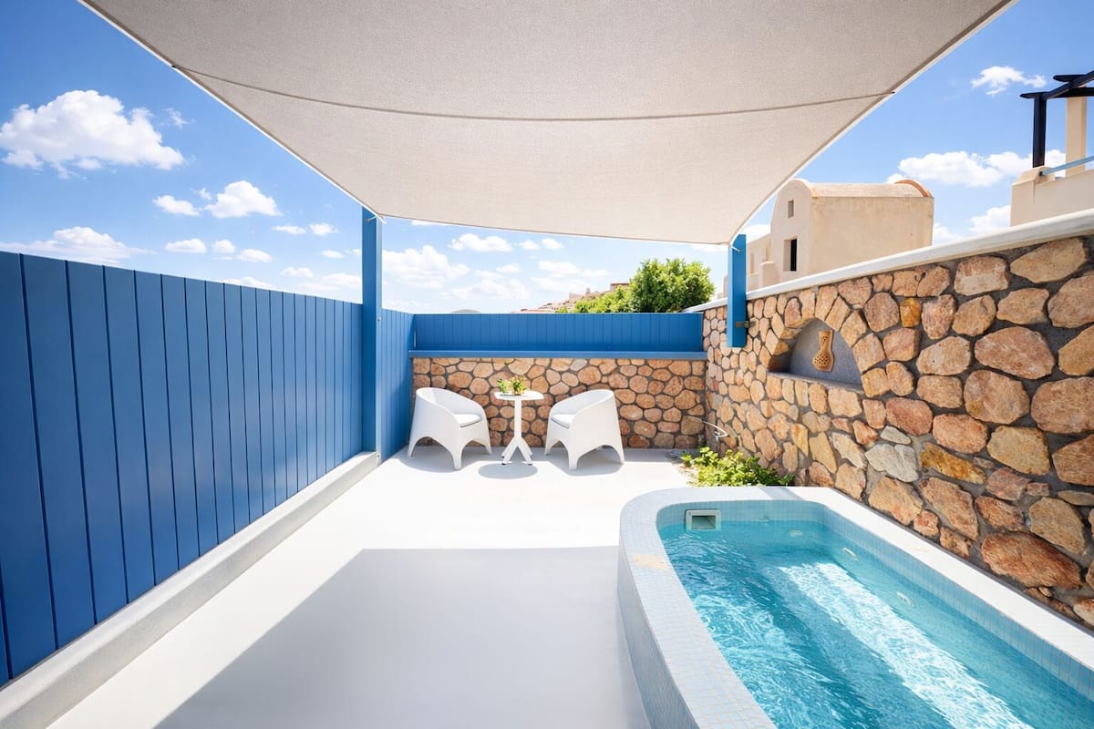 Junior Suite, Hot Tub | Premium bedding, minibar, in-room safe, desk