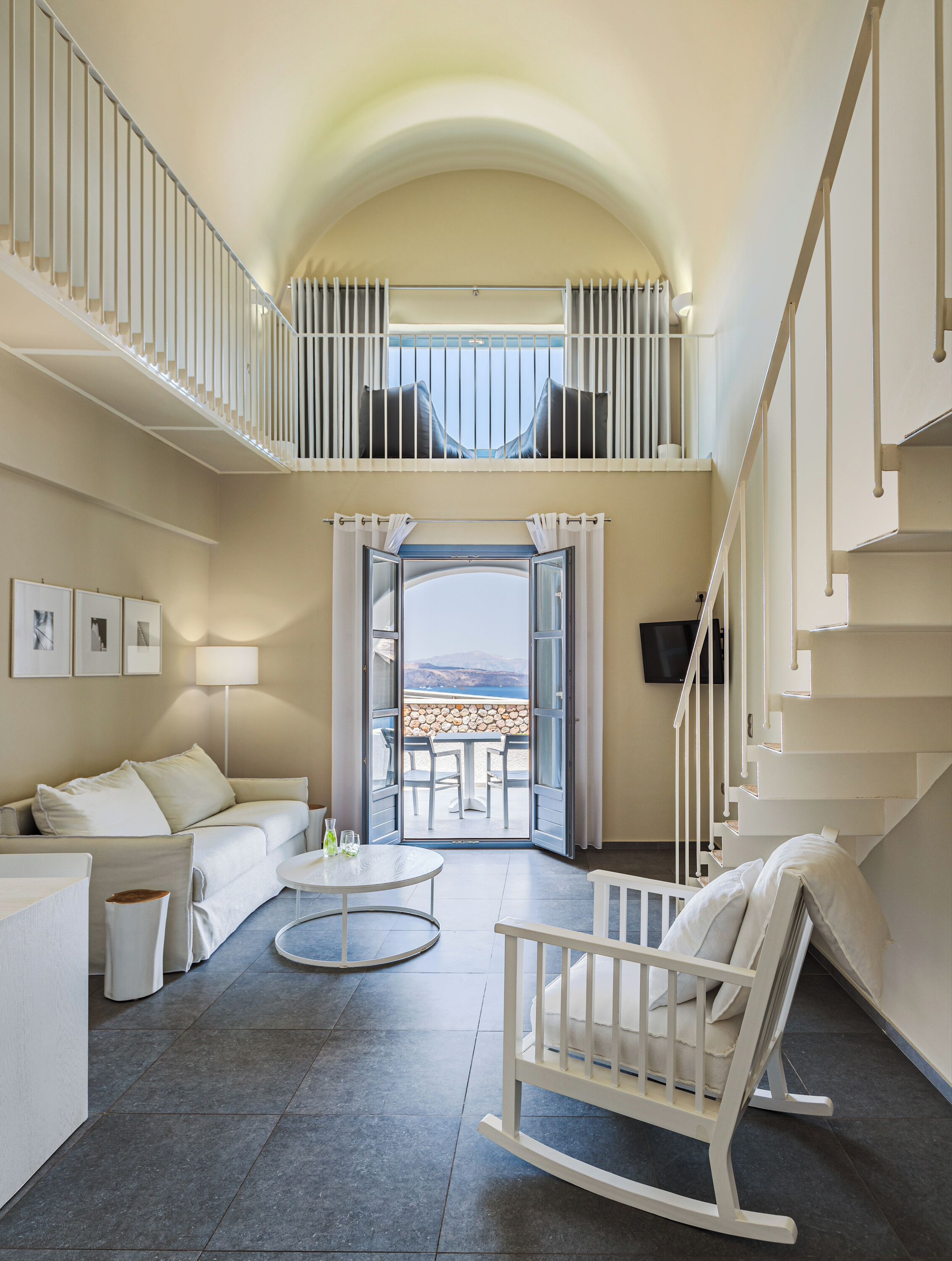 Hypo-allergenic bedding, minibar, in-room safe, individually decorated