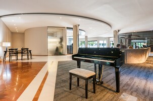 Sala de estar en el lobby