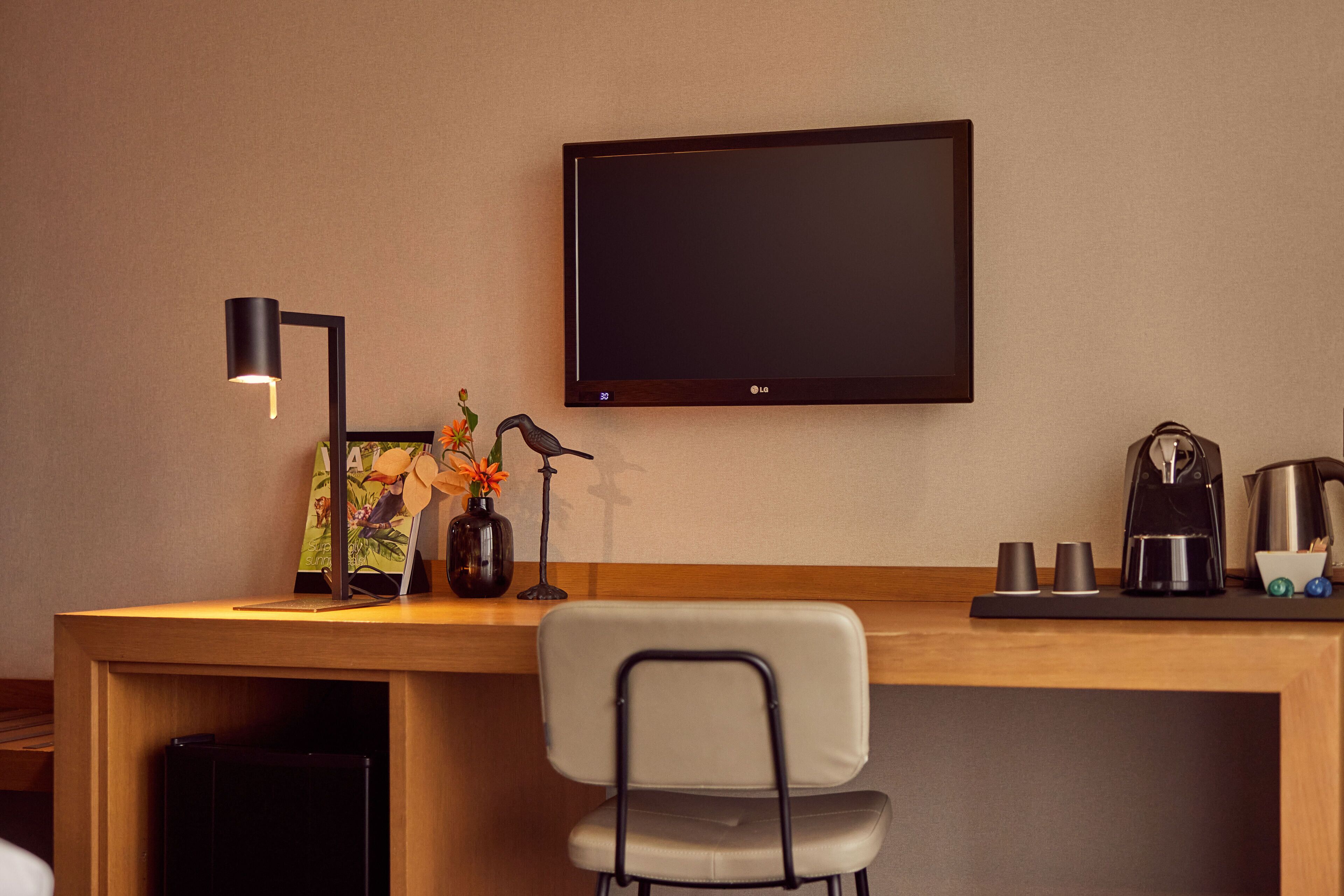 comfort double room | in-room safe, desk, iron/ironing board, free wifi