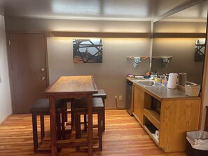 Junior Studio Suite (Up Stairs)