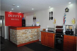 Reception - Duffy's Motel (Calhoun)