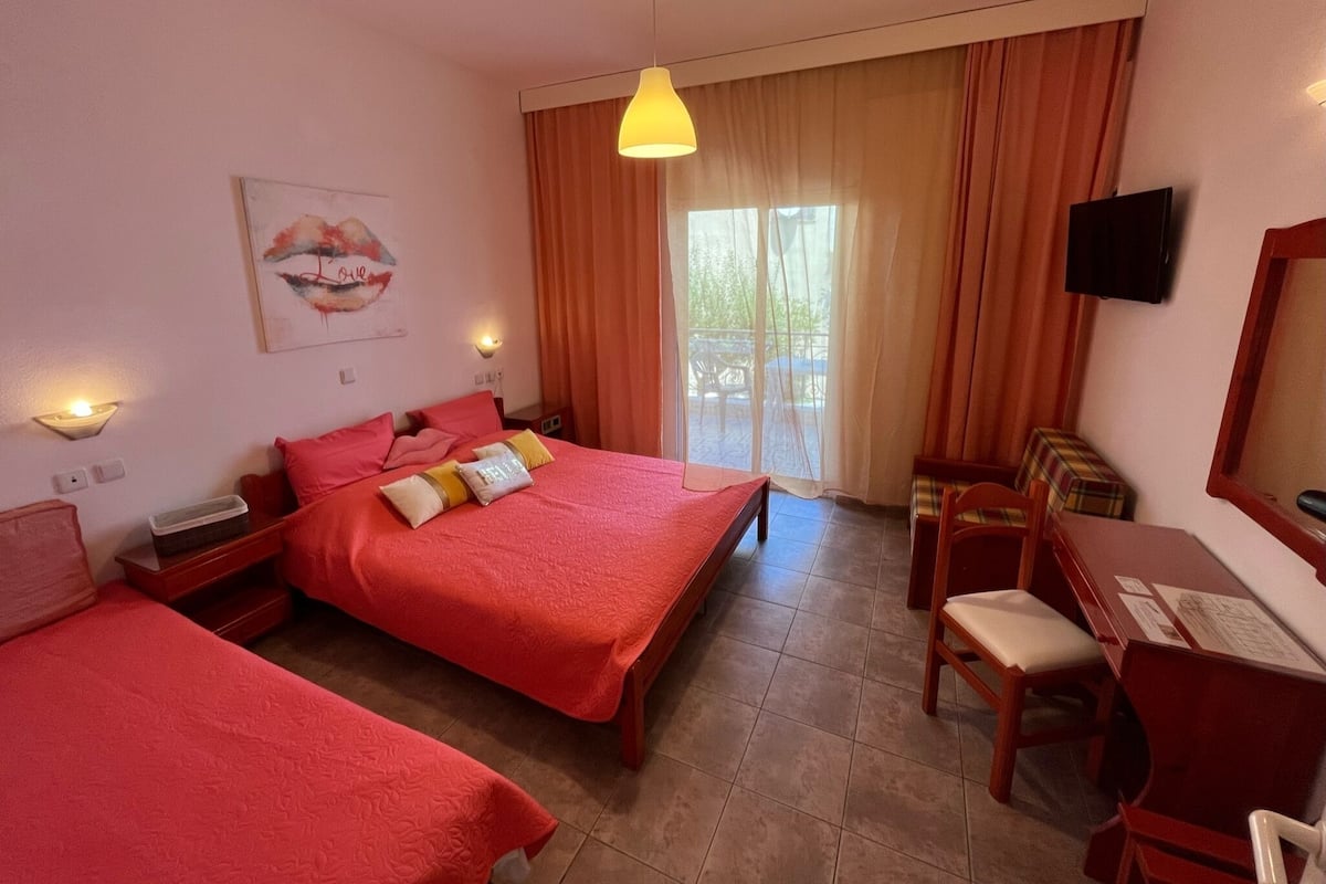 Deluxe driepersoonskamer | 1 slaapkamer, lakens van Egyptisch katoen, luxe beddengoed