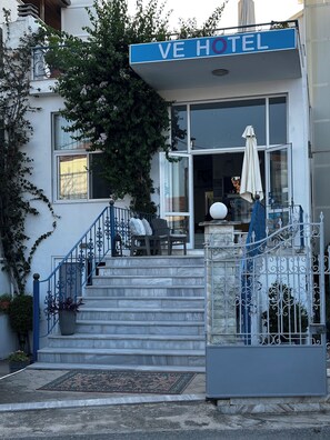 Entrada al alojamiento