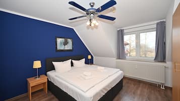 Standard-Apartment, 1 Schlafzimmer, Hafenblick | BĂŒgeleisen/BĂŒgelbrett, Babybetten, kostenloses WLAN