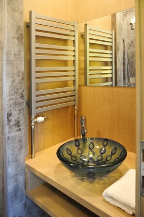 Bathroom sink - La Gioia Kazimierz Modern Apartments (Kraków)