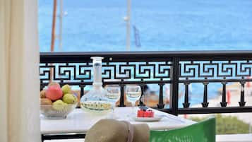 Superior Room, Jetted Tub | Terrace/patio