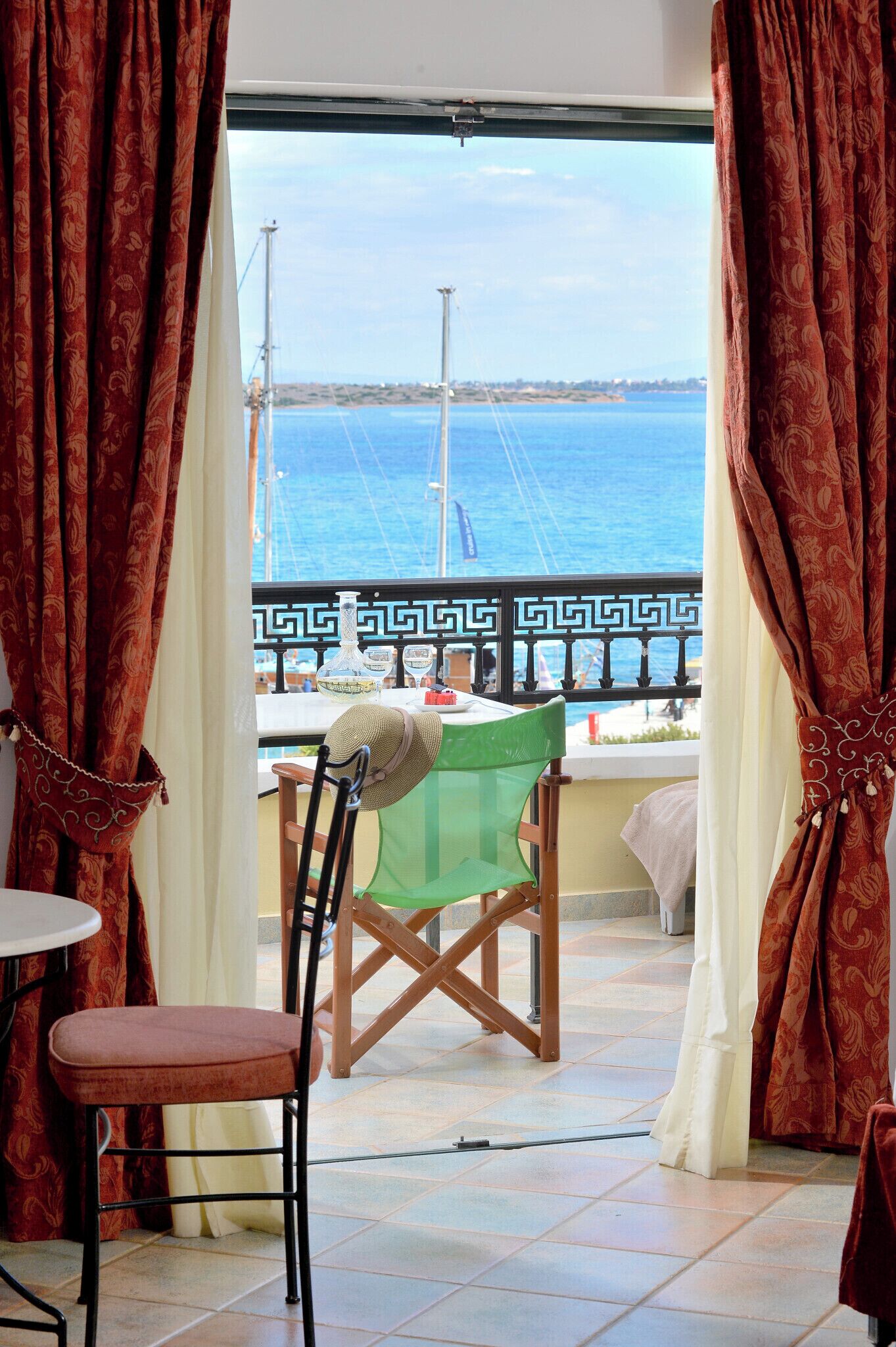 Superior Room, Jetted Tub | Hypo-allergenic bedding, in-room safe, iron/ironing board, travel crib