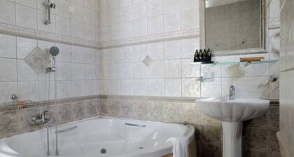 Vasilaras Hotel