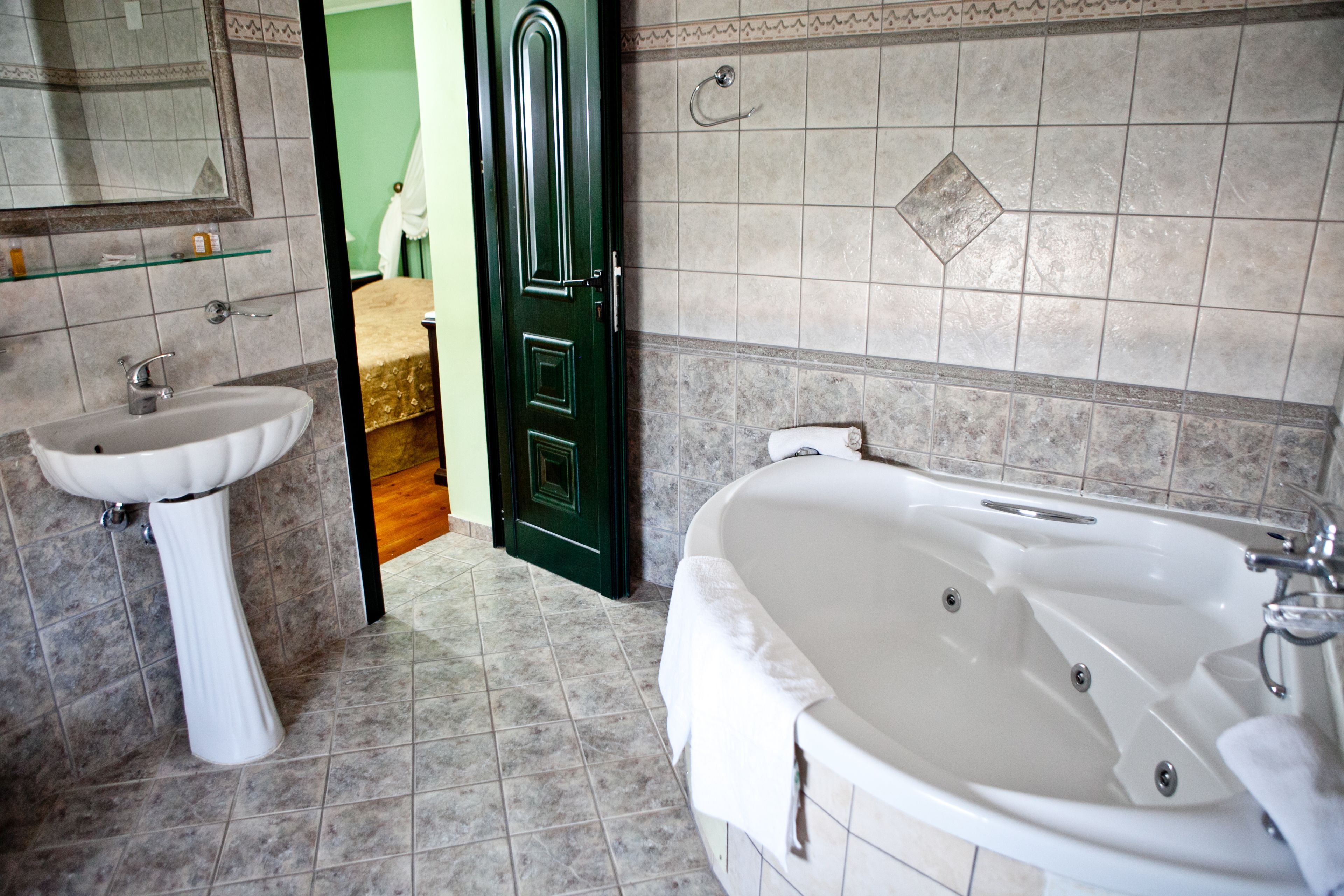 duplex | bathroom | shower, free toiletries, hair dryer, towels