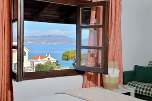 Chambre Double Économique, vue jardin | Literie hypoallergénique, coffres-forts dans les chambres